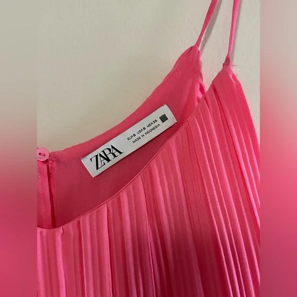 Zara jumpsuit - Picture 3 of 3